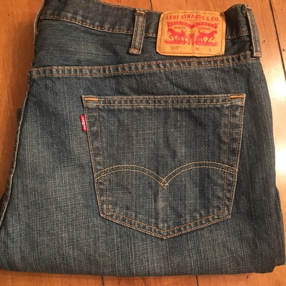 Levi's Other - ⬇️Levi's 559 Relaxed Straight Jeans